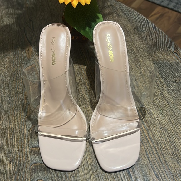 Fashion Nova Clear wedge - Picture 4 of 4